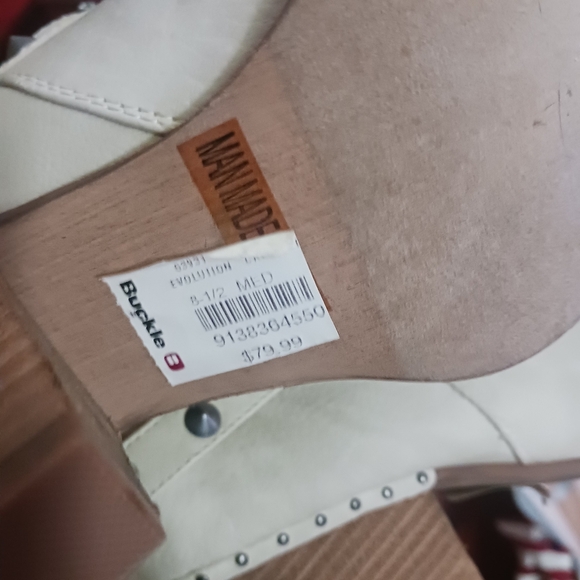 New Beautiful Buckle Cowboy Boots size 8.5 - Picture 2 of 2